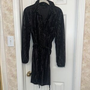 House of Harlow 1960 Black and Silver Long Sleeve Dress